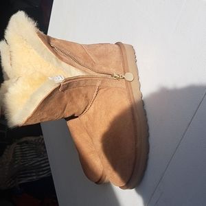 Uggs size 7